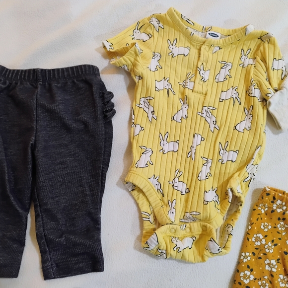 Charming Kids 8 Piece Clothing Set with Playful Prints - Picture 2 of 10